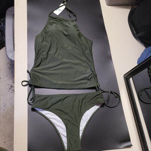 Beachsissi Two Piece Solid Tummy Control Drawstring Side Tankini Set - Picture 4 of 16